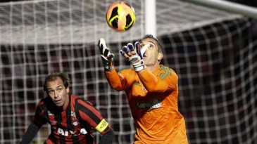 Palmeiras está longe da crise, mas a defesa merece uma bronca