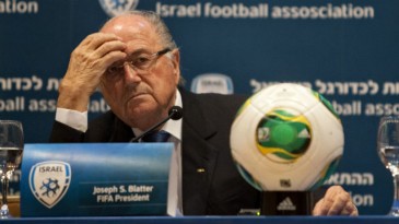 Blatter acelera processo para tirar a Copa de 2022 do Catar