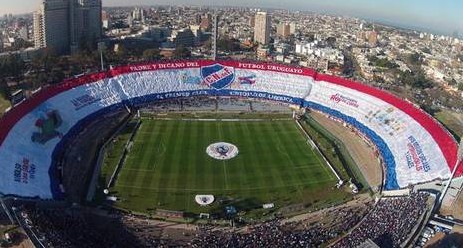 Nacional ganha a Libertadores de maior bandeirão