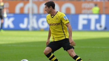 Lewandowski ganha aumento e sela paz com o Dortmund