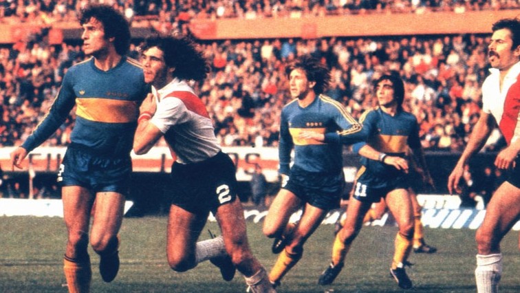 Um s&eacute;culo do maior cl&aacute;ssico argentino entre Boca e River