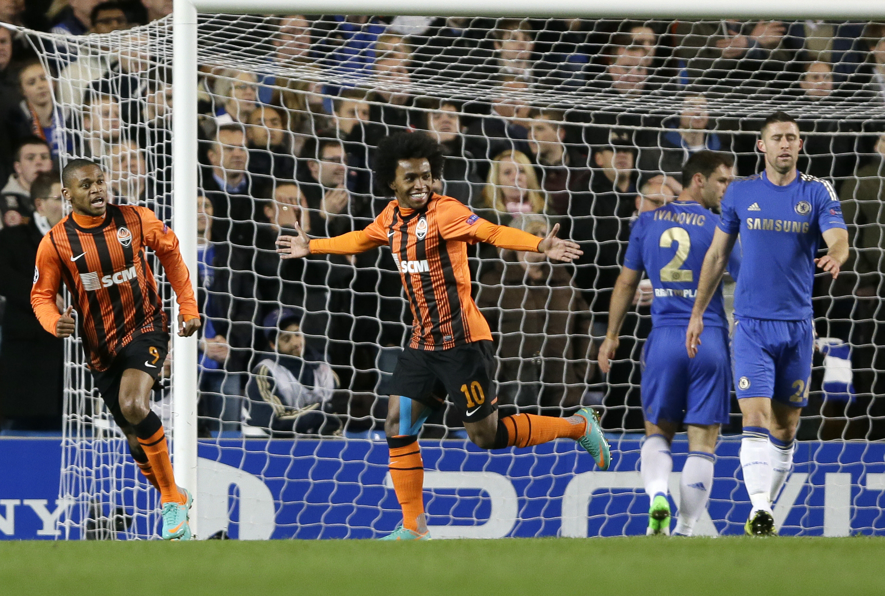 Willian foi destaque no Shakhtar Donetsk. Na foto, em jogo contra o Chelsea, em 2012 (AP Photo/Kirsty Wigglesworth)