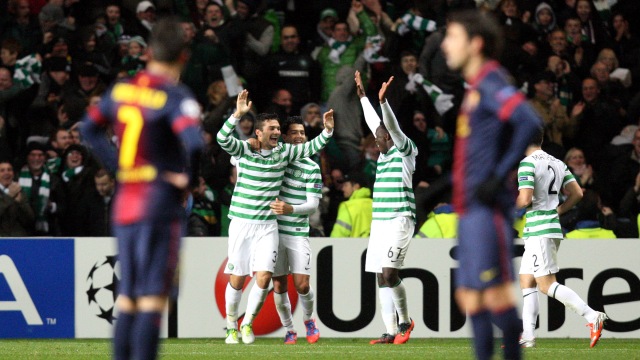 Watt faz festa depois do gol contra o Bar&ccedil;a em 2012 (AP Photo/Scott Heppell)