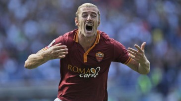 Roma de Rudi Garcia: vitória sobre a Lazio, 100% e líder