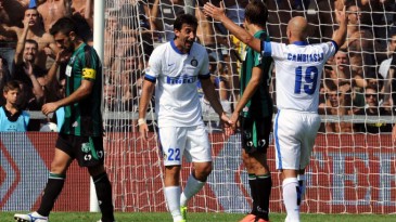 Na volta de Milito, Inter massacra Sassuolo e convence