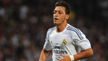 Real Madrid tem cláusula de preferência se Arsenal quiser vender Özil para clube espanhol