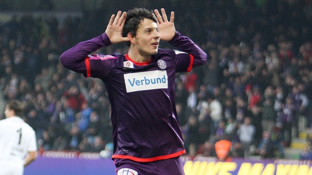 Hosiner chegou causando impacto no Austria Viena