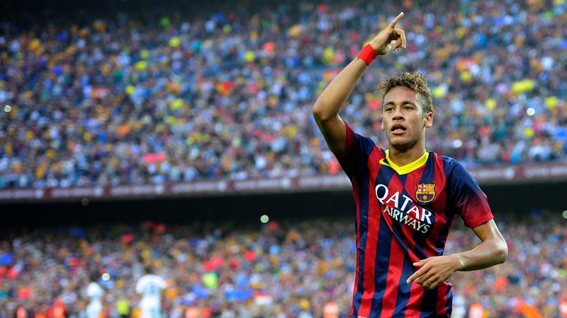 Neymar comemora o gol no cl&aacute;ssico contra o Real Madrid (AP Photo/Manu Fernandez)