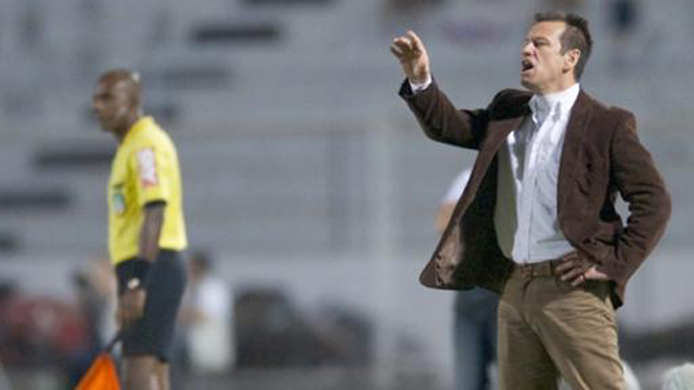 O adeus de Dunga, a volta do S&atilde;o Paulo e um cl&aacute;ssico vazio