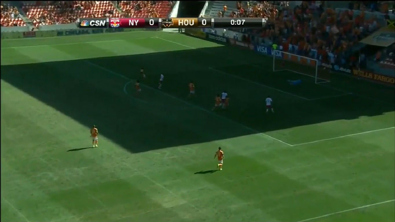 Tim Cahill s&oacute; demorou 7 segundos para marcar o gol mais r&aacute;pido da MLS