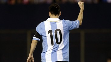 [Vídeo] Messi está voltando e faz questão de deixar isso claro