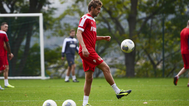 Um jeito divertido de guardar as bolas ap&oacute;s o treino
