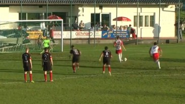 Pênalti de Cruyff tem mais uma tentativa falha de imitação