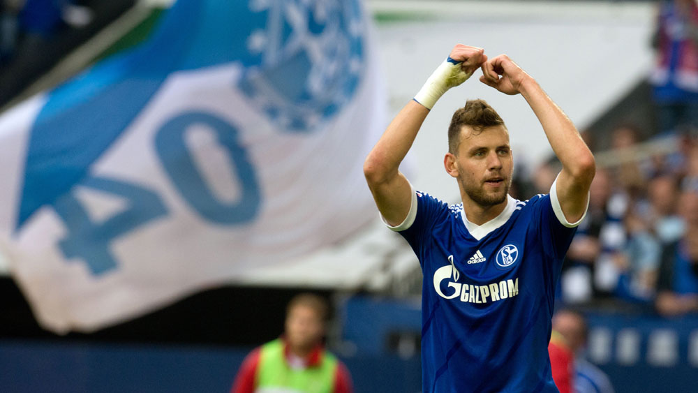 Substituto de Huntelaar, Szalai mostra servi&ccedil;o no Schalke