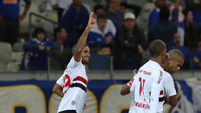 N&atilde;o &eacute; de hoje que o S&atilde;o Paulo apronta contra Cruzeiro em MG