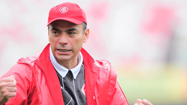 Clemer assume o Inter interinamente ap&oacute;s a demiss&atilde;o de Dunga