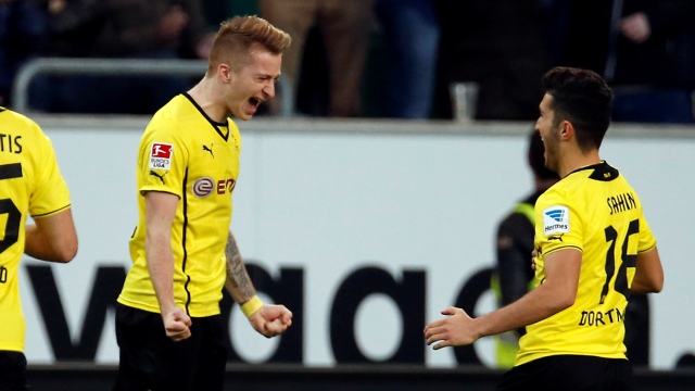 Ronaldo, Rib&eacute;ry ou Reus: qual gola&ccedil;o de falta foi mais bonito?