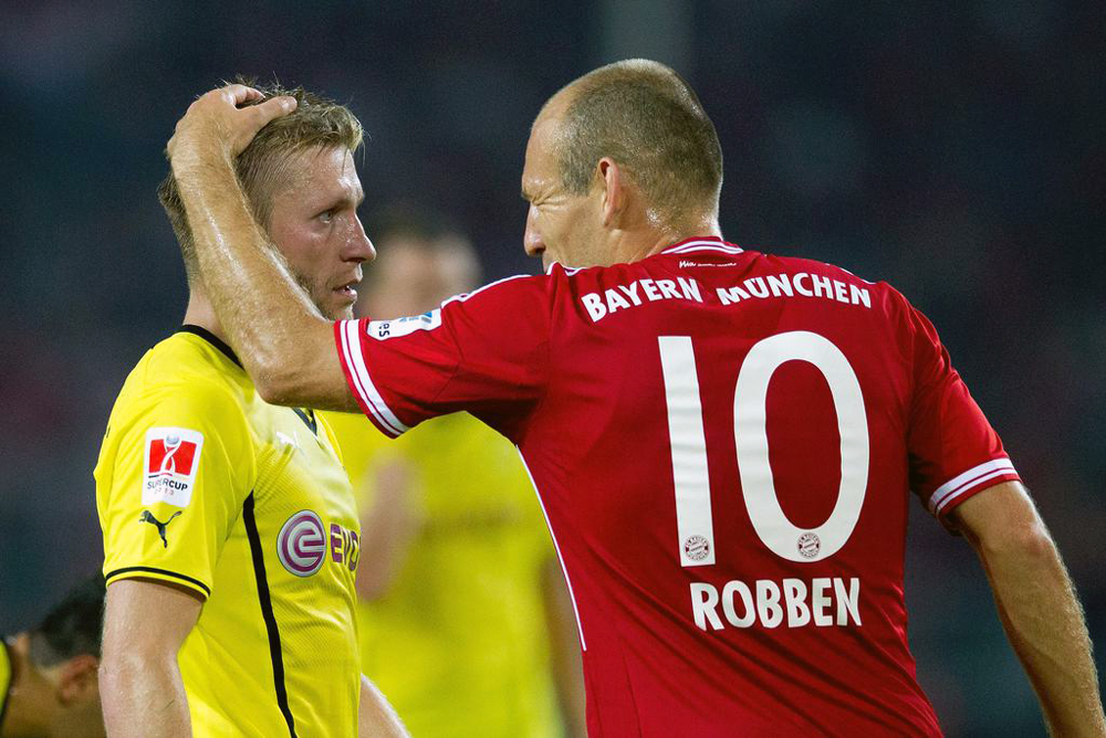 Sem Rib&eacute;ry, Robben (dir.) &eacute; a principal, estrela do Bayern