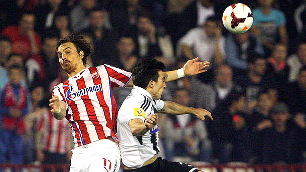 Estrela Vermelha x Partizan teve muita disputa, mas pouco futebol