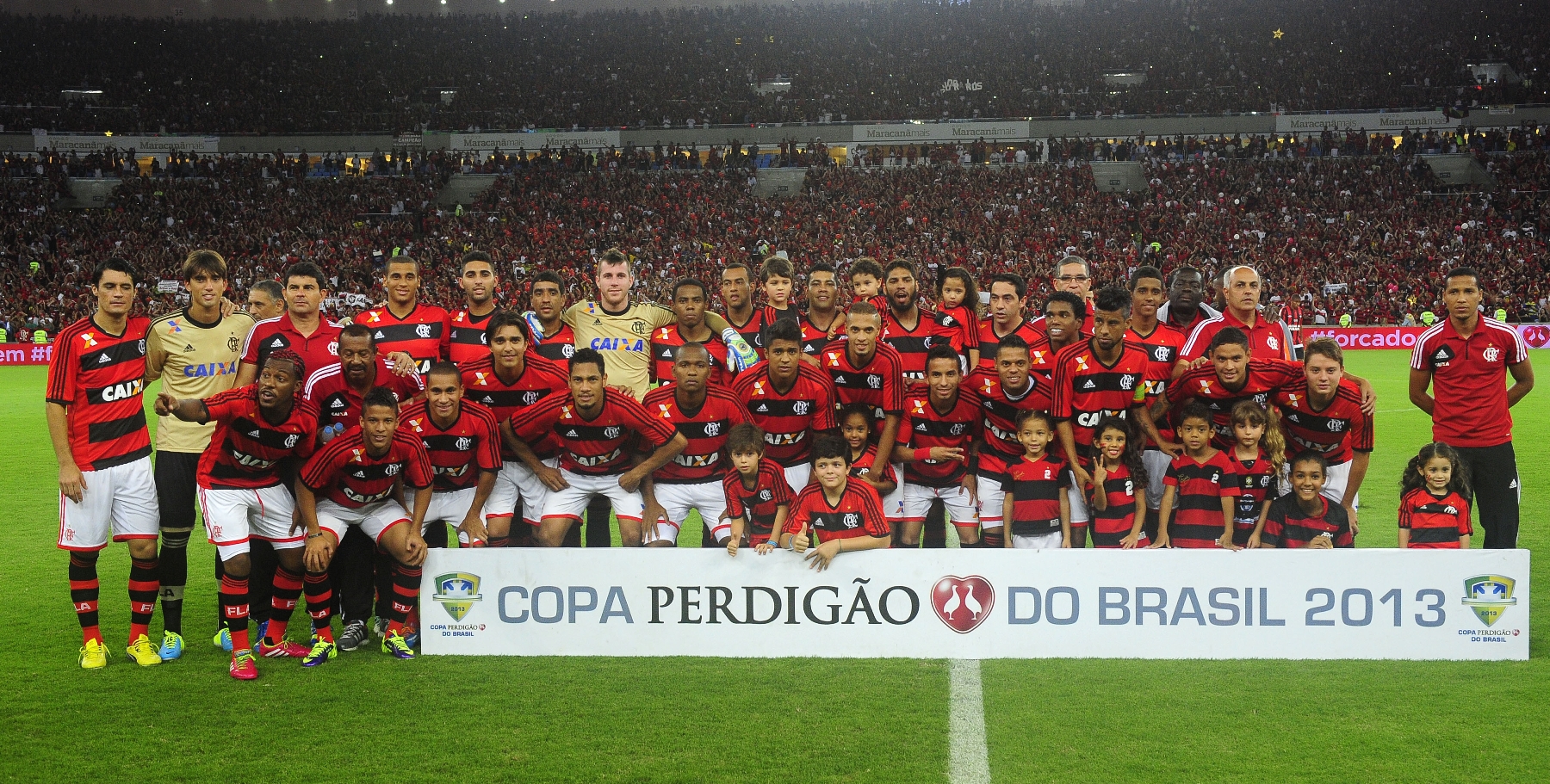 A foto oficial do Flamengo campe&atilde;o (Fonte: Site do clube)