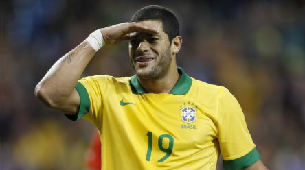 Brasil encerra 2013 j&aacute; podendo fechar os 23 nomes na Copa