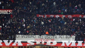O Milan não pôde nem sair do San Siro após outro vexame