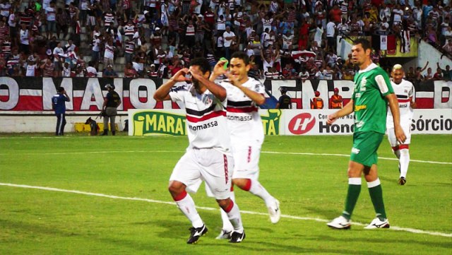 Brasil al&eacute;m da S&eacute;rie A: reta final emocionante na B e cl&aacute;ssico dos milhares no Nordeste