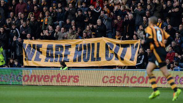 A faixa de protesto dos torcedores do Hull, que acabou censurada no est&aacute;dio KC