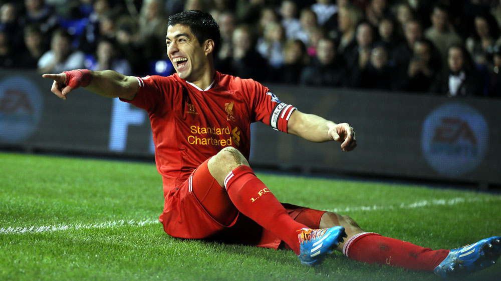 Su&aacute;rez brilhou: com os tr&ecirc;s gols contra o Tottenham, chegou a 17 no campeonato