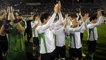 Racing se nega a jogar, é eliminado, torcida aplaude e todos estão certíssimos