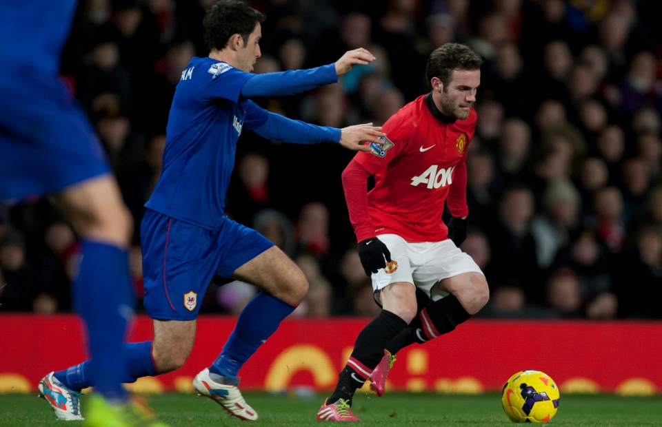 Um raio-x da estreia de Mata pelo Manchester United
