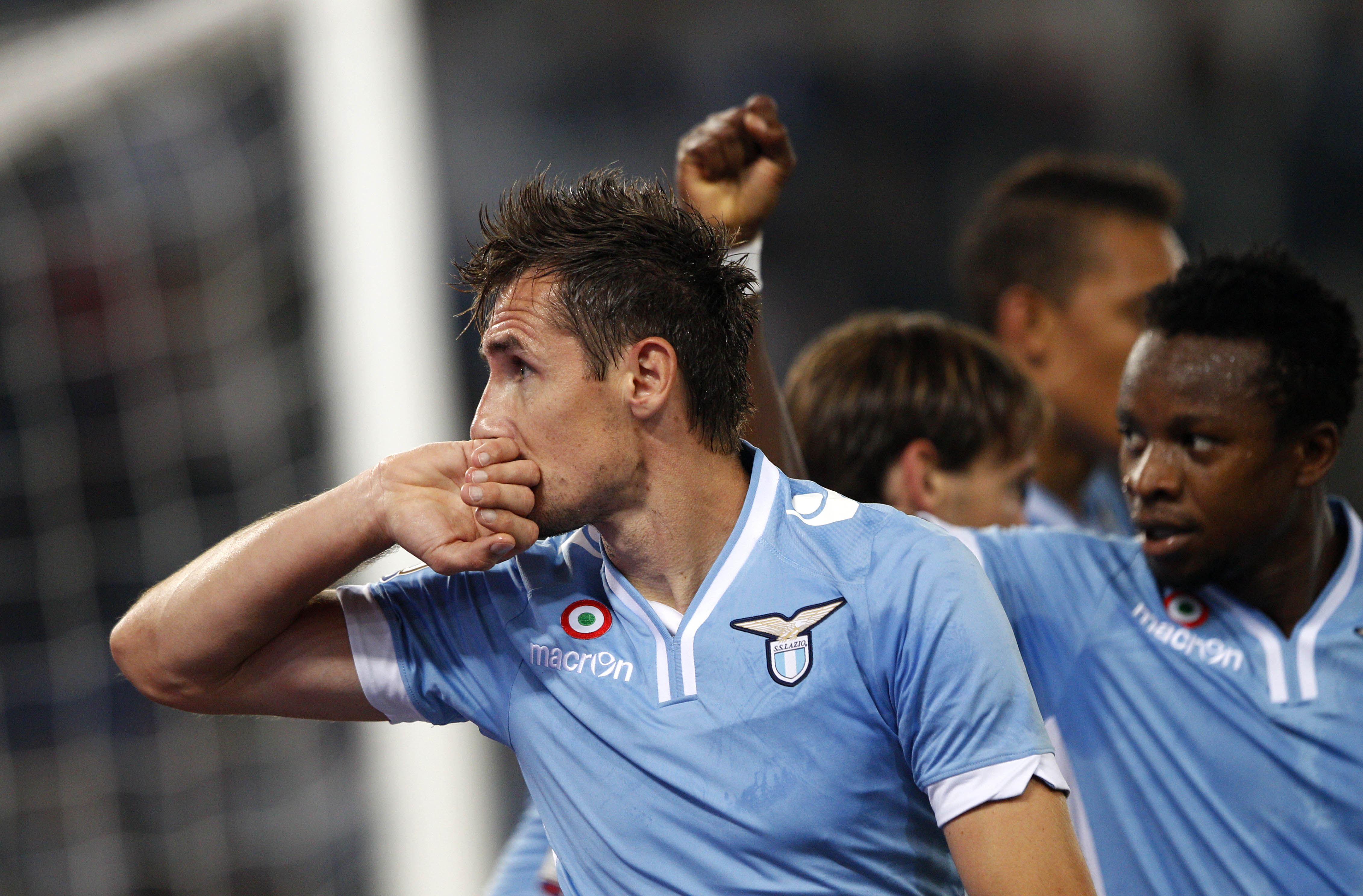 Klose pode bater o recorde de Ronaldo na Copa de 2014 (Foto: AP)