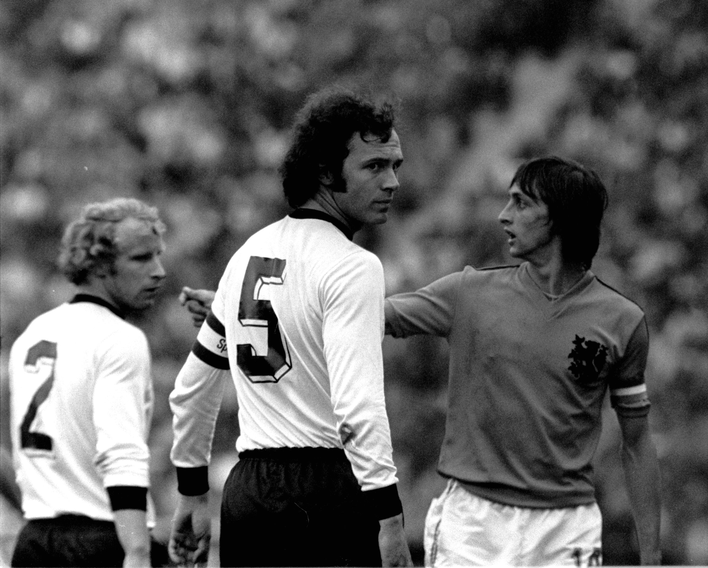 Beckenbauer: campe&atilde;o do mundo como jogador e treinador (Foto: AP)