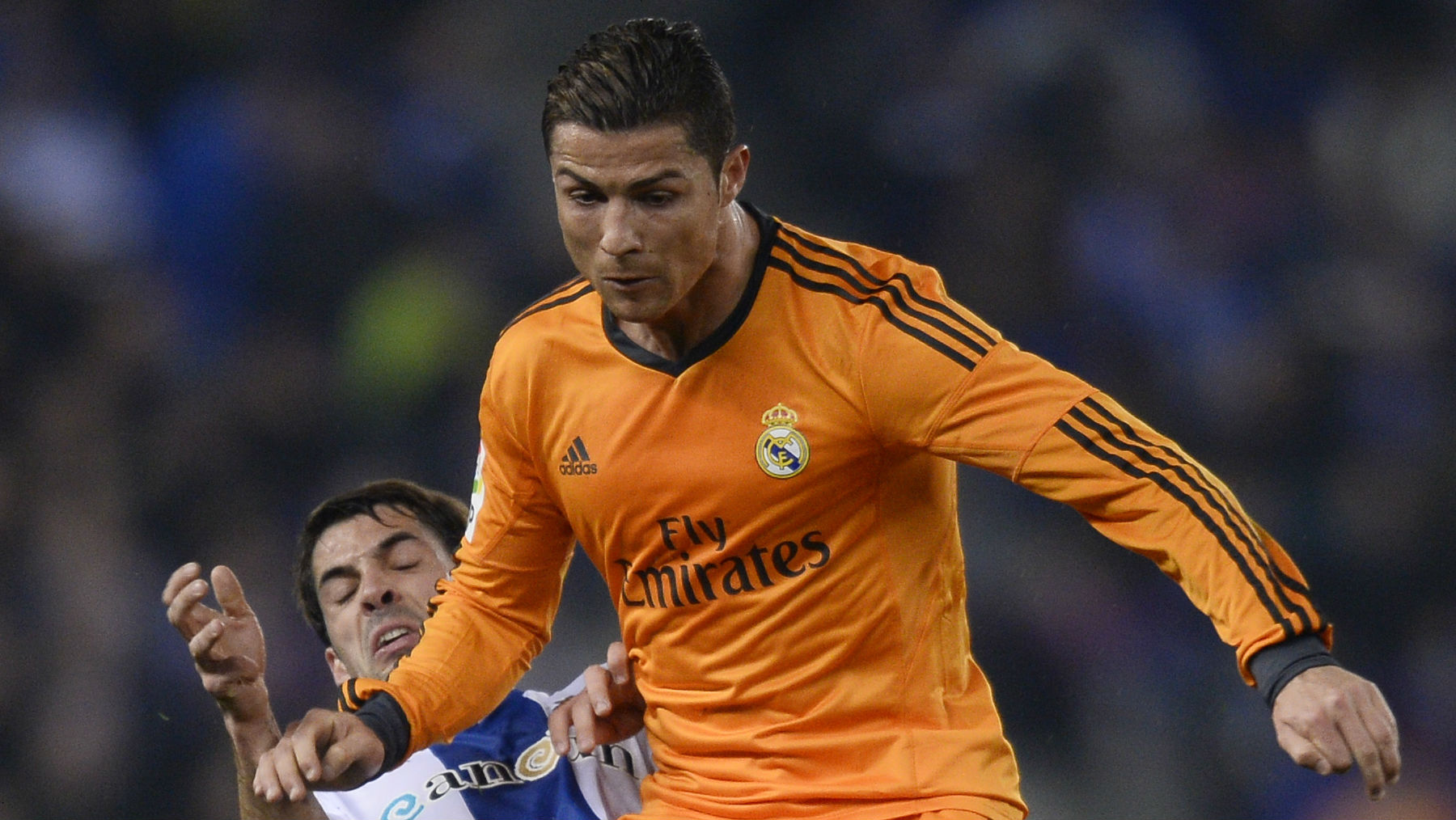 Melhor do mundo tamb&eacute;m perde gol feito, n&atilde;o &eacute;, Cristiano Ronaldo?