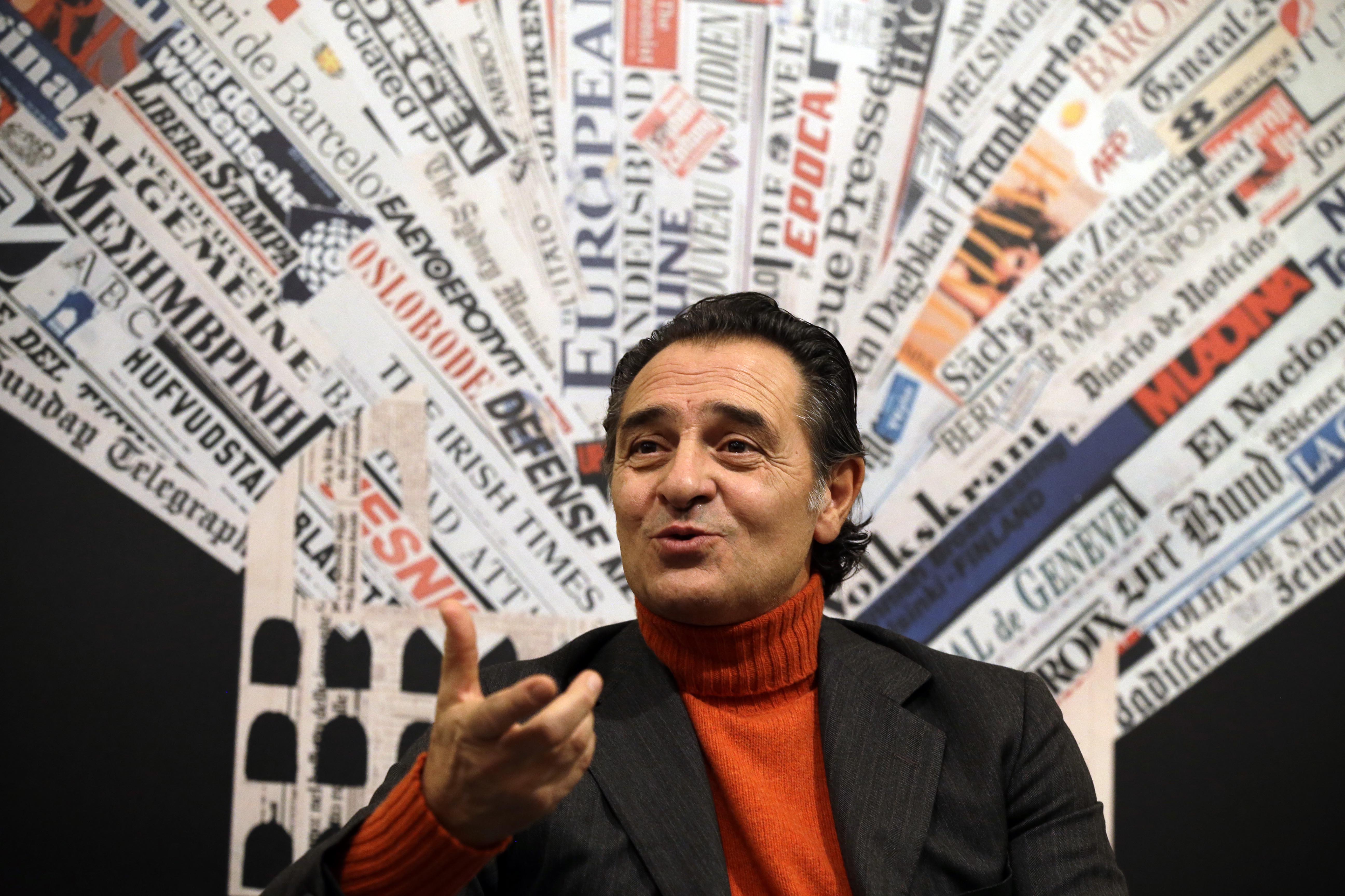 Cesare Prandelli pode trocar a sele&ccedil;&atilde;o italiana pelo Milan (Foto: AP)