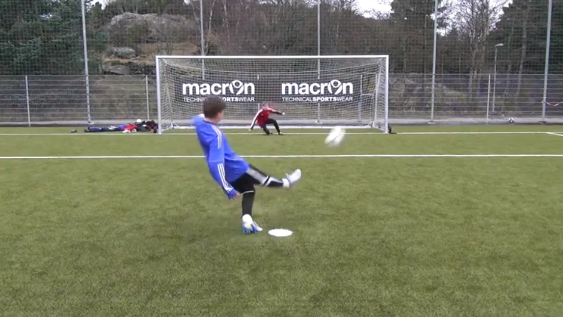 Aprenda a jogar que nem as estrelas do Campeonato Ingl&ecirc;s