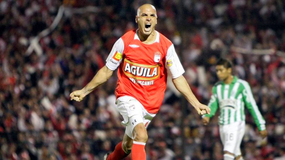 Omar P&eacute;rez &eacute; um dos destaques do Independiente Santa Fe