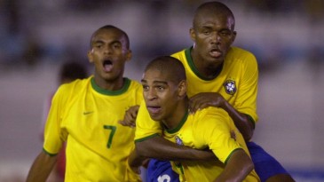 O que aconteceu com os centroavantes das nossas seleções de base