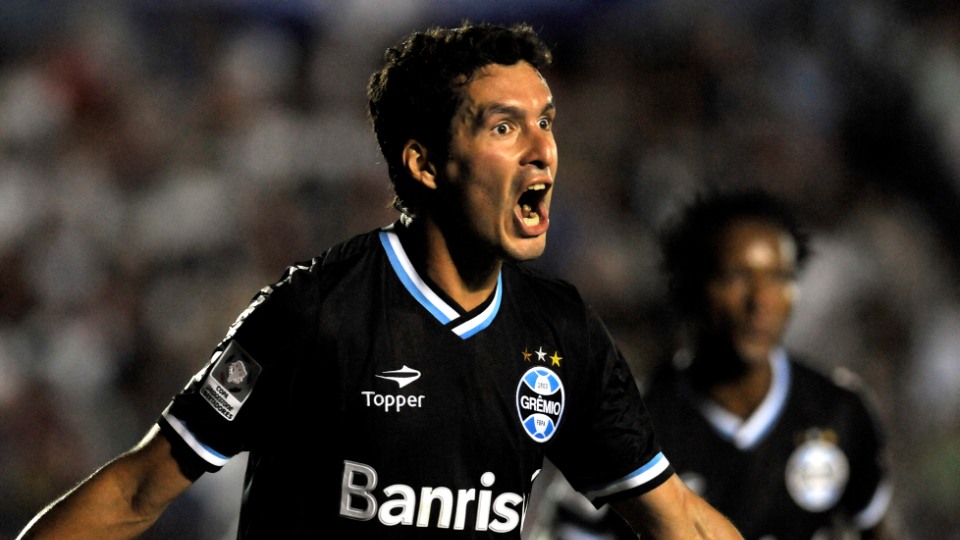 Cora&ccedil;&atilde;o do Gr&ecirc;mio e c&eacute;rebro do A. Nacional deram primeiros pontos vitais no grupo da morte