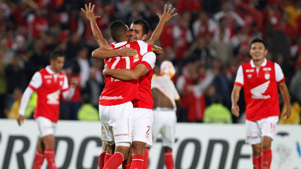 Santa Fe s&oacute; chegou &agrave; fase de grupos, mas j&aacute; &eacute; um time para querer dist&acirc;ncia nos mata-matas