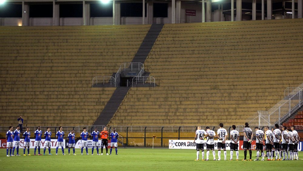 A&ccedil;&atilde;o de torcida custou R$ 5 milh&otilde;es ao Corinthians s&oacute; em bilheteria