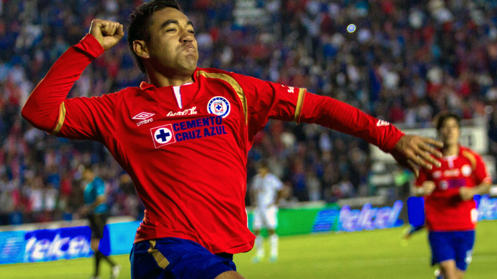 [V&iacute;deo] Marco Fabi&aacute;n levou torcida do Cruz Azul &agrave; loucura com gola&ccedil;o no &uacute;ltimo segundo