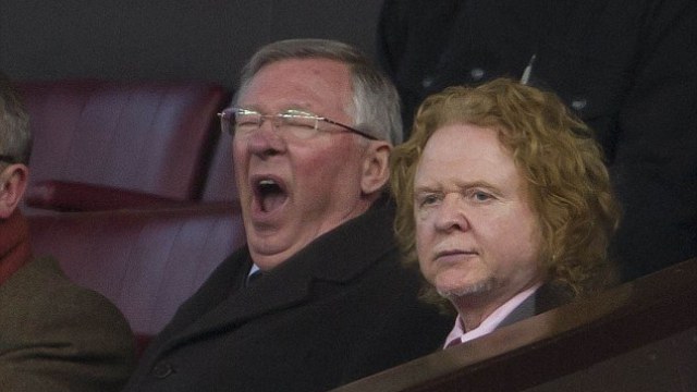 Duas imagens impag&aacute;veis de Ferguson que resumem mais uma decep&ccedil;&atilde;o com o United