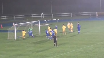 Pode colocar esse gol olímpico na conta do vento