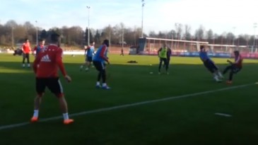 Deve ser por isso que Schweinsteiger não consegue se manter em forma