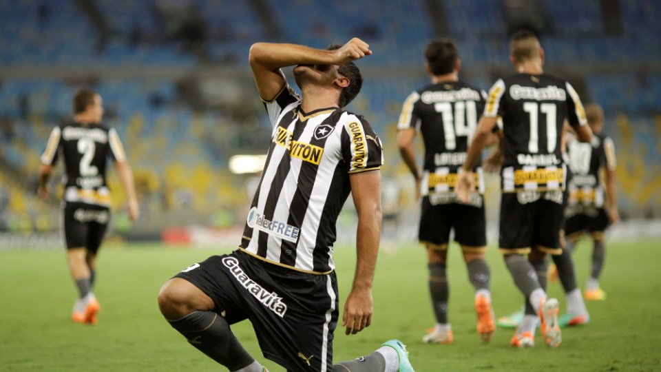 O Botafogo precisa mudar seu comportamento, e n&atilde;o apenas dentro de campo