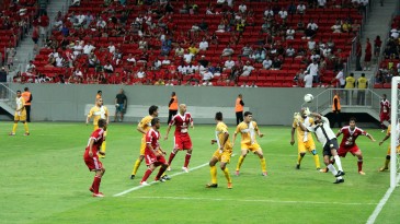 Atraso nas obras prejudicam as inaugurações nos novos estádios brasileiros