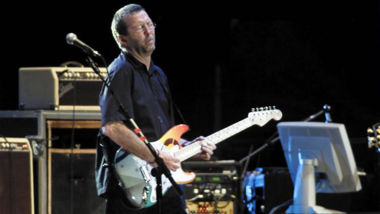 Eric Clapton tocou no Pacaembu em 2001