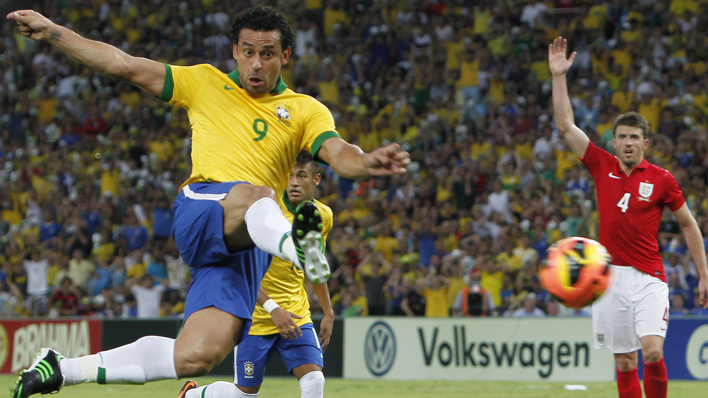 Fred marcou o primeiro gol do novo Maracan&atilde;