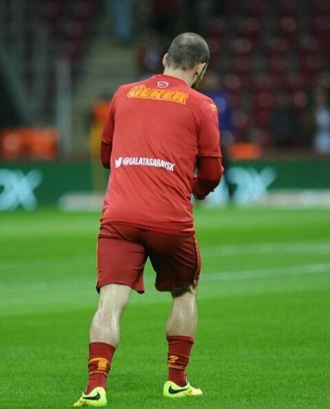Wesley Sneijder durante o aquecimento